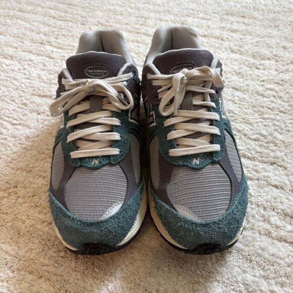 New Balance 2002r Sneakers - Picture 4 of 7